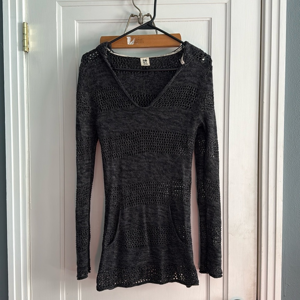 Roxy medium sweater
